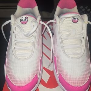 Nike Air Max Nova Women's White and Pink Athletic Sneakers